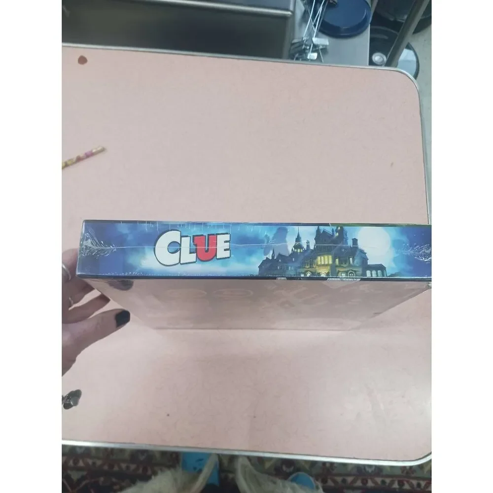 Hasbro clue family game night classic sealed